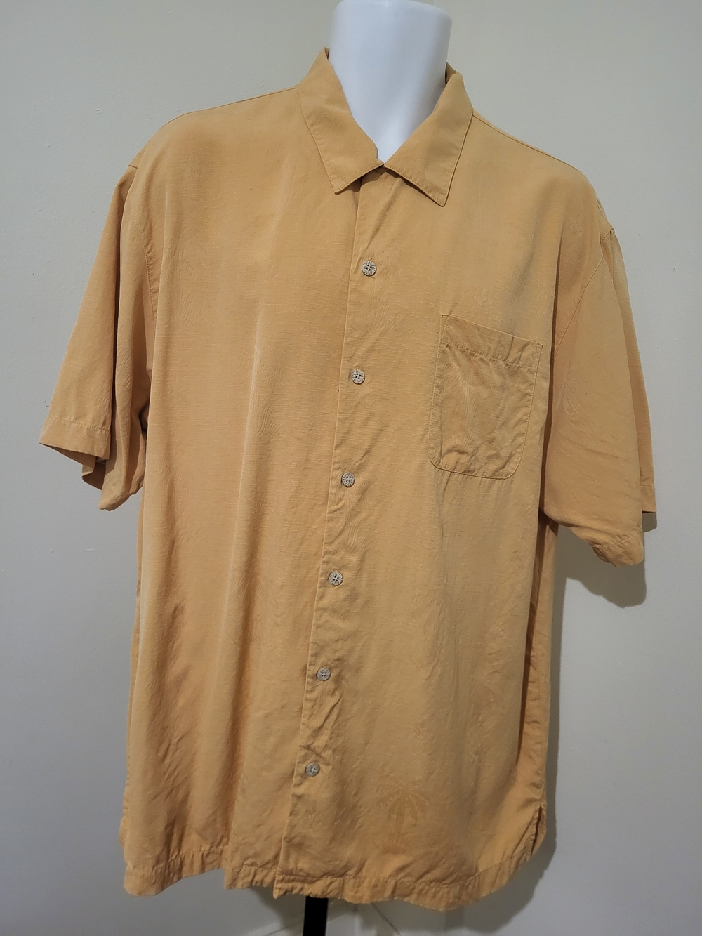 Tommy Bahama Men's 100% Silk Short-Sleeve Button-Down Shirt in Tangerine Orange